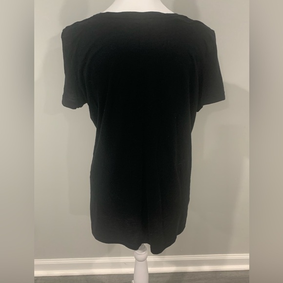 VS PINK V-neck tshirt - Picture 2 of 4